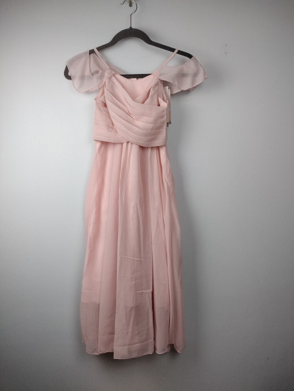 Elegant Blush Pink Off-Shoulder Maxi Dress